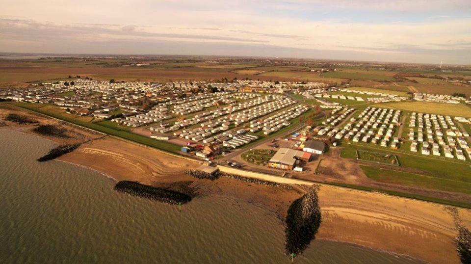 Готель Caravan Beach Holiday Saint Osyth Екстер'єр фото
