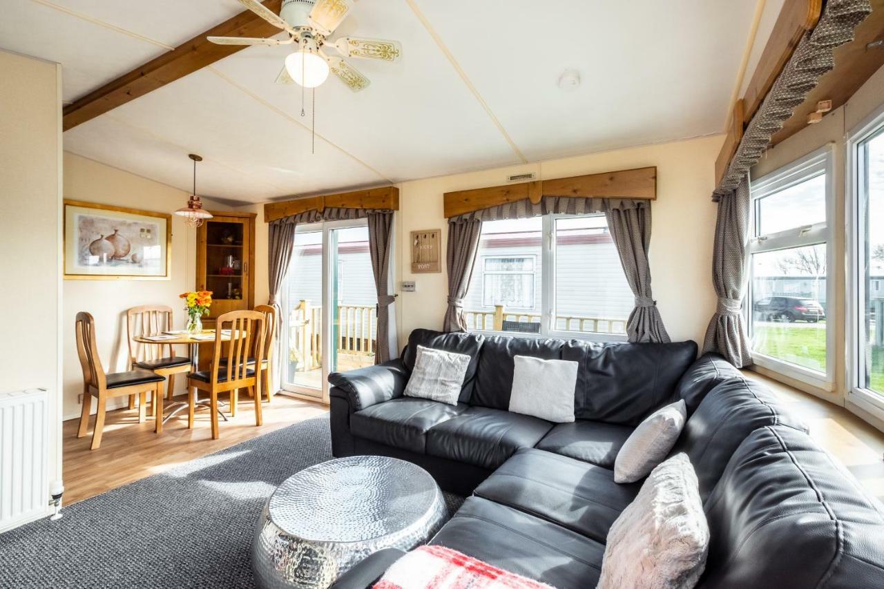 Готель Caravan Beach Holiday Saint Osyth Екстер'єр фото