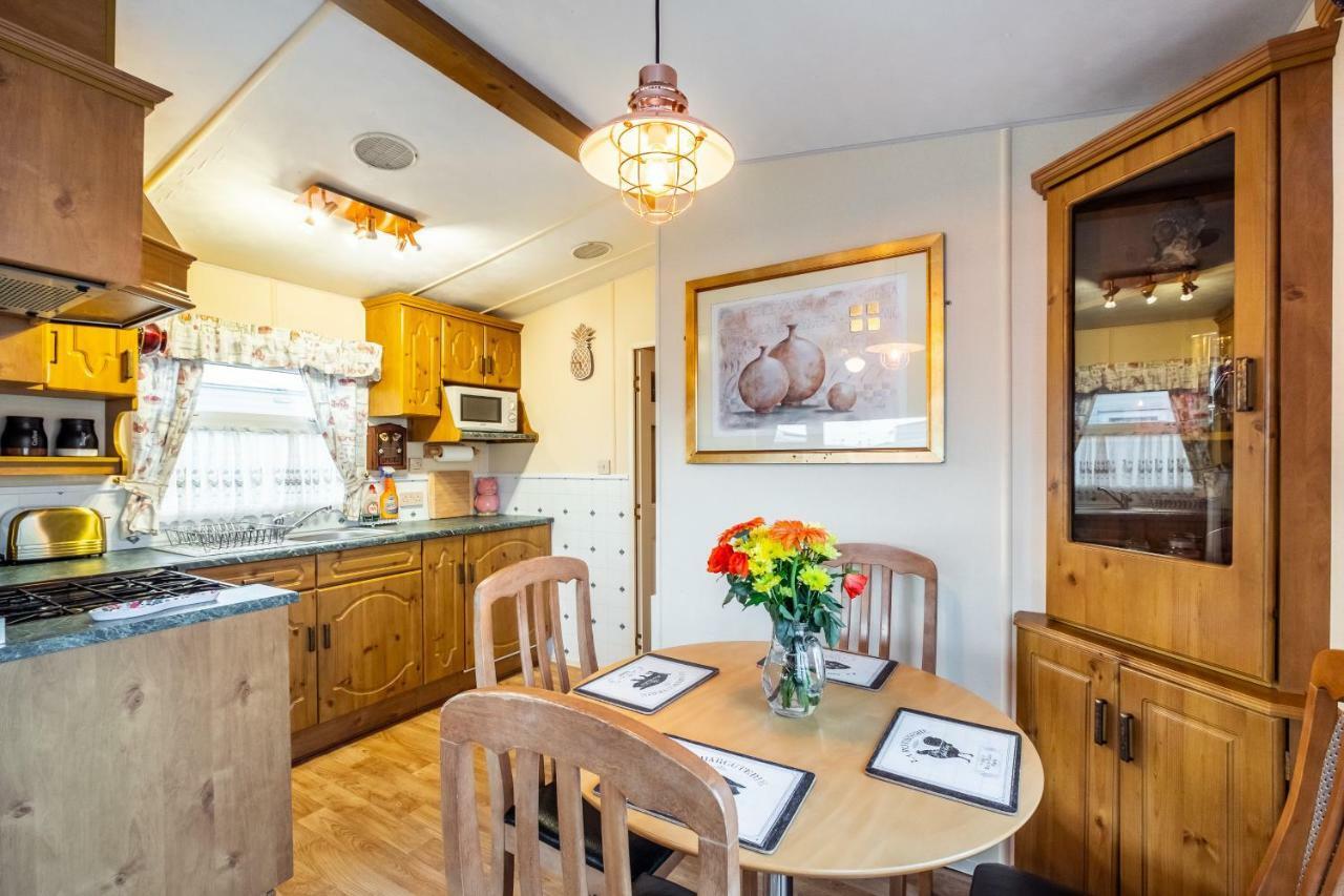 Готель Caravan Beach Holiday Saint Osyth Екстер'єр фото