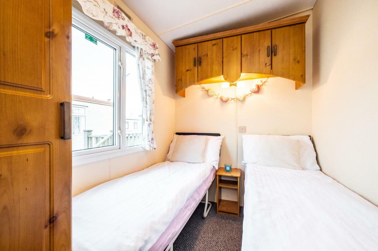 Готель Caravan Beach Holiday Saint Osyth Екстер'єр фото