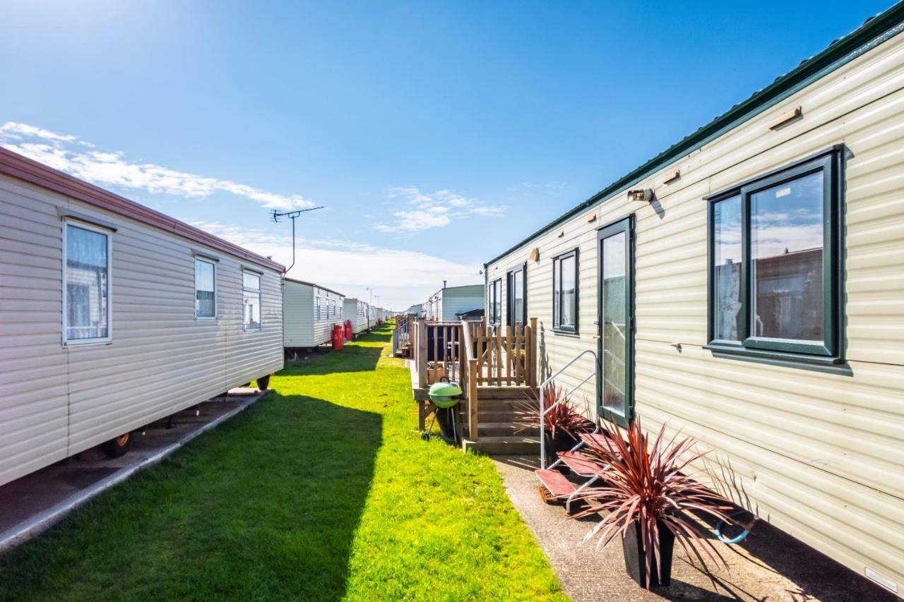 Готель Caravan Beach Holiday Saint Osyth Екстер'єр фото