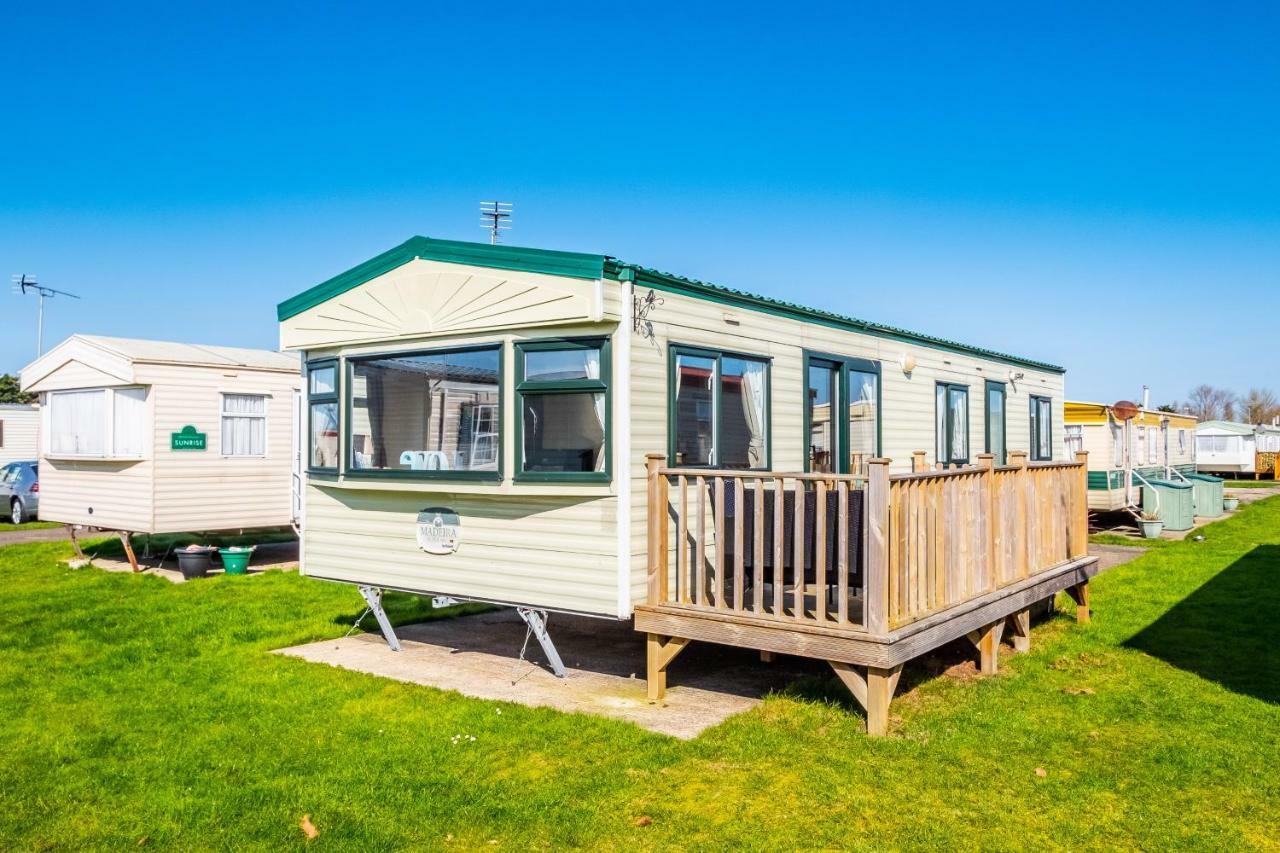 Готель Caravan Beach Holiday Saint Osyth Екстер'єр фото