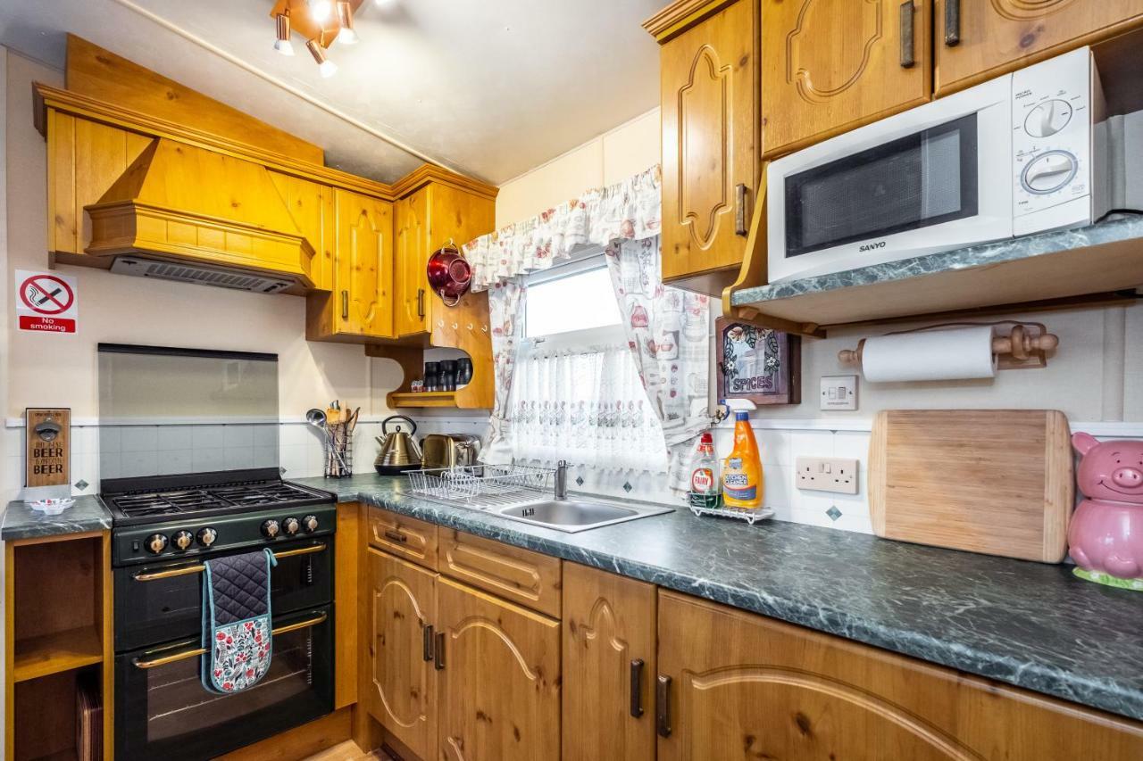Готель Caravan Beach Holiday Saint Osyth Екстер'єр фото